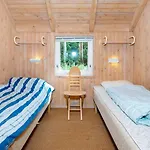 8 Person In Fjerritslev-by Traum