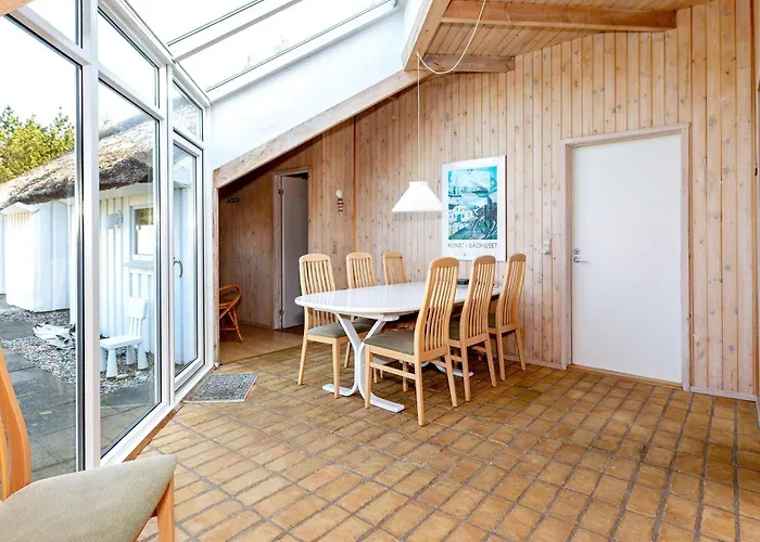 8 Person In Fjerritslev-by Traum